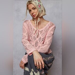#667 POL Round Neck Long Sleeve Crochet Top (PINK)
